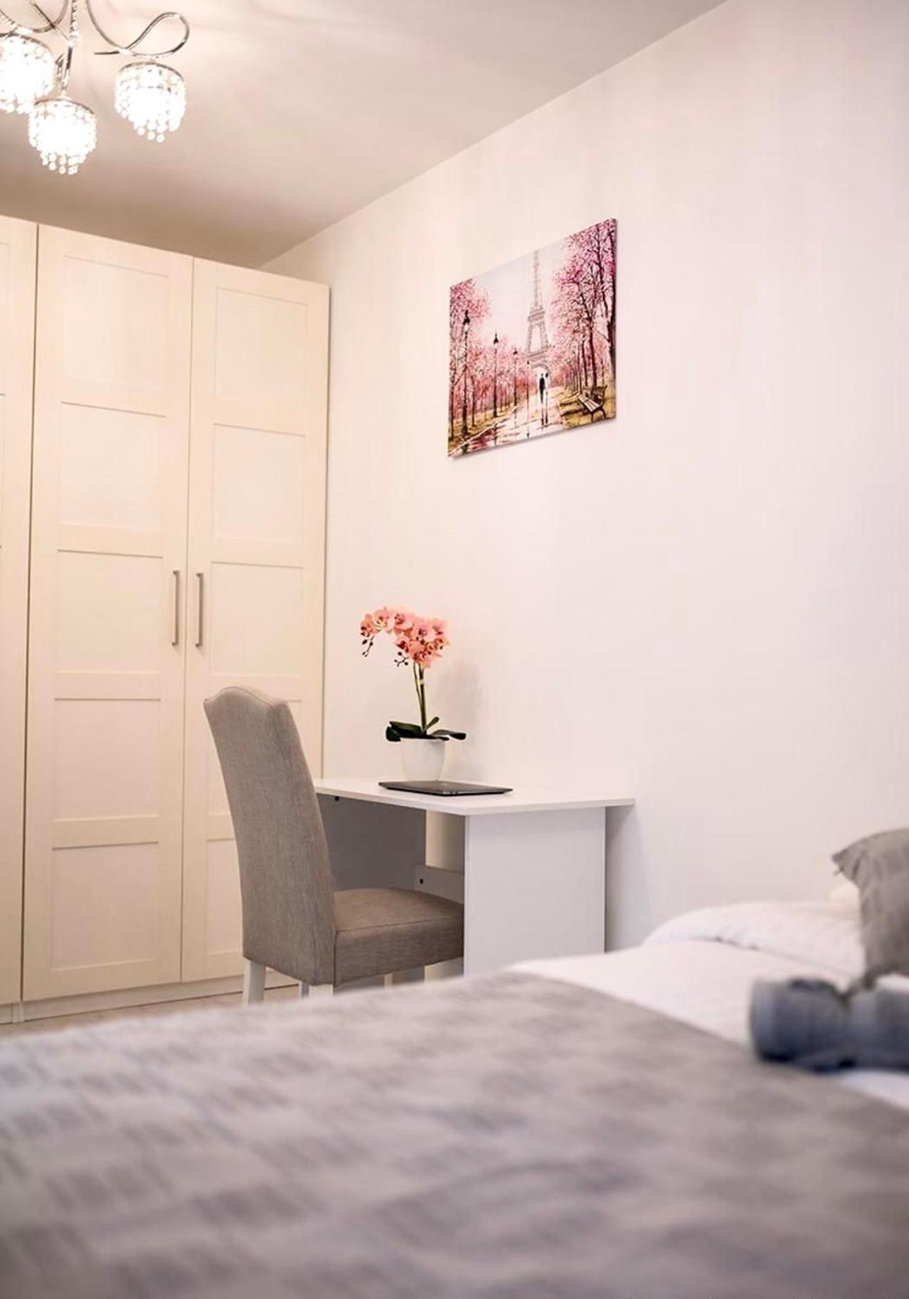 Top Central Luxury Apartment & Free Parking Szófia Kültér fotó